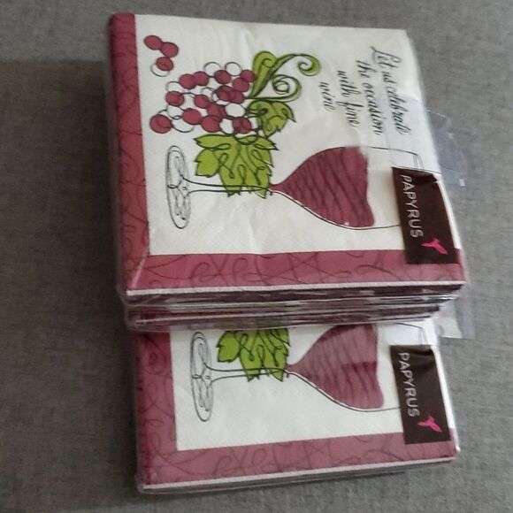 80 Papyrus beverage napkins 4 packs of 20 each = 80 - Picture 3 of 5